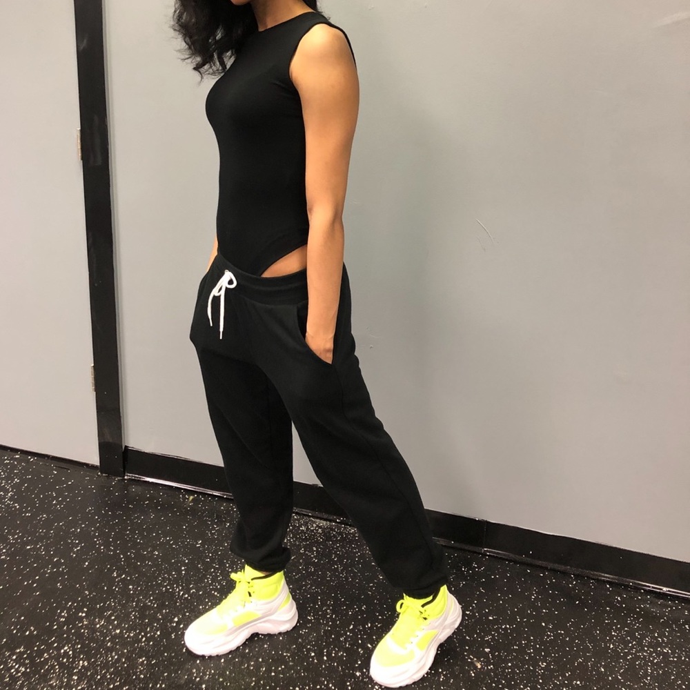 Jada High Top Sneakers - Picture 2 of 2